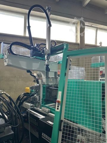 Vstřikovací stroj Arburg 270C 400-70 e²