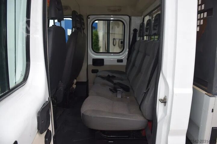 Platformwagen dubbele cabine Peugeot Boxer 2.2 L -130 pk -