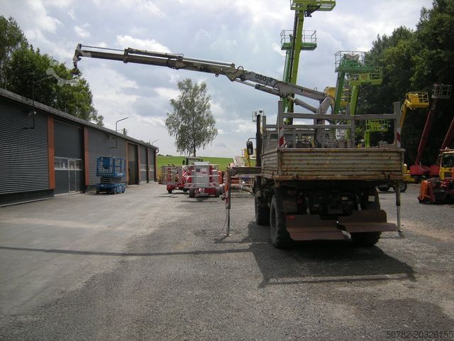 Trójstronna wywrotka UNIMOG Unimog U1250 mit Kran