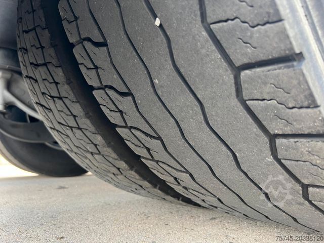 Standard nyergesvontató DAF XF 530 *ACC* 2XTANK *STANDKLIMA* RETARDER * BJ19