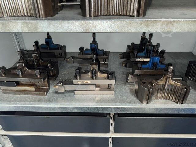 Cycle-controlled lathe VDF E 560