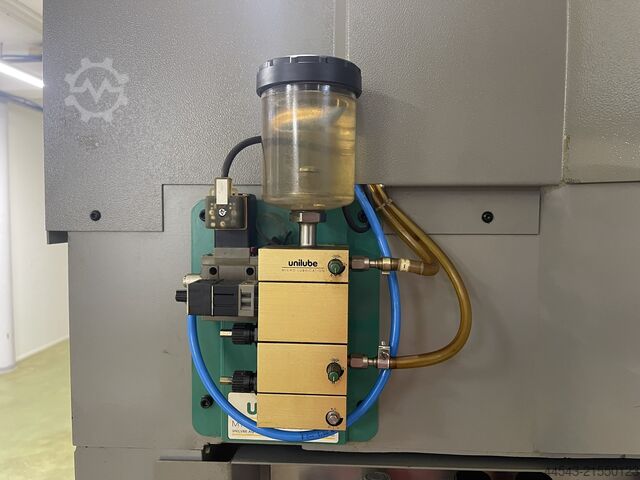 Vertical machining center Mikron VCP 600