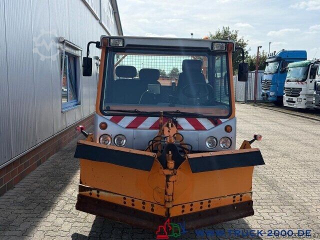 Magas tetős furgon Multicar Boki HY1252B 4x4 Winterdienst Schild + Streuer