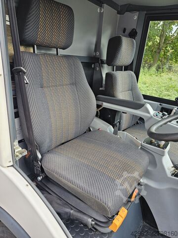 Spazzatrice stradale Hako Citymaster 2200