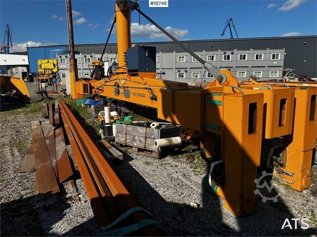 Hoisting device  Suxxesion SEHK300 pipespreader