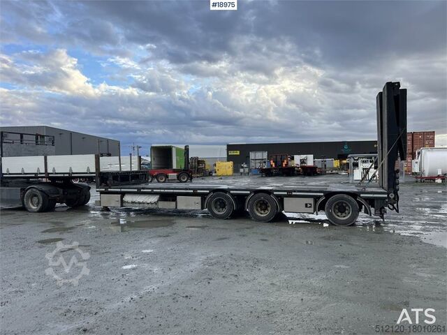 Tieflader HRD 3 axle trailer w/ extension of 5.5 meters and Hydr