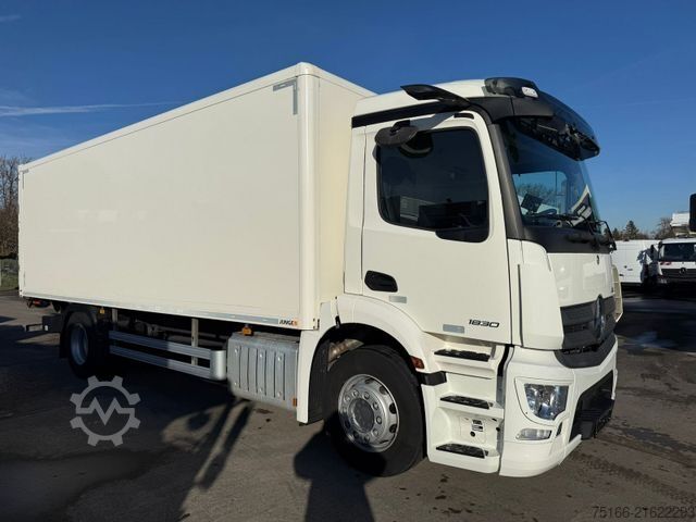 Camión caja MERCEDES-BENZ ACTROS 1830 L Koffer 7 m LBW 2 T*LASI VDI*73 tkm