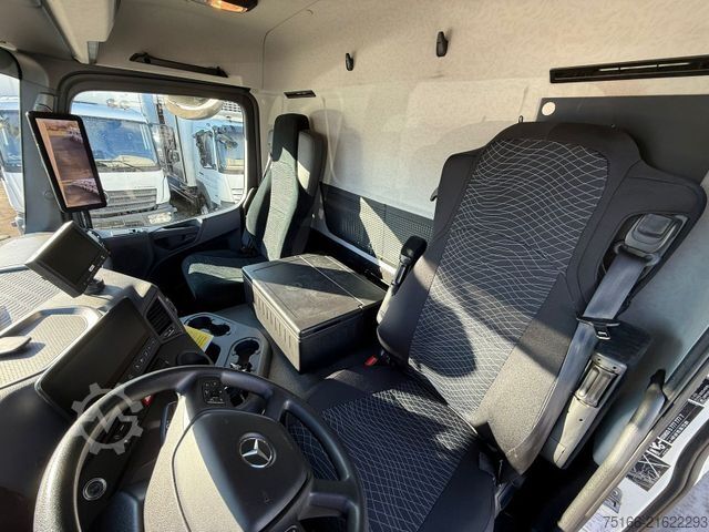 Camión caja MERCEDES-BENZ ACTROS 1830 L Koffer 7 m LBW 2 T*LASI VDI*73 tkm