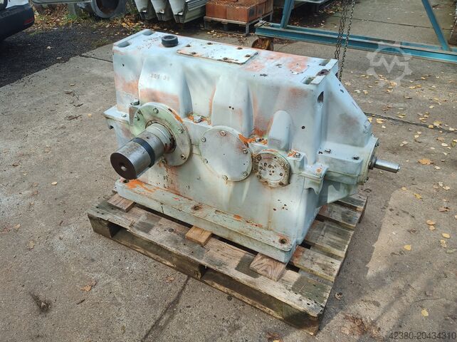 Ipari hajtómű kúpkerekes homlokkerekes hajtómű ASUG Penig Flender TGL 21815/ 10LA1-224/315x160