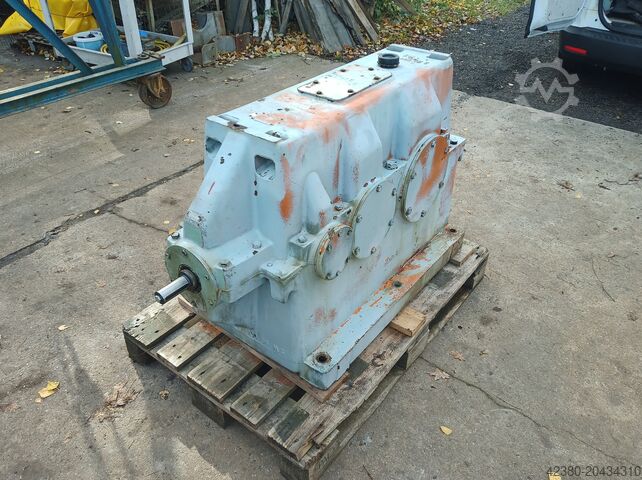 Ipari hajtómű kúpkerekes homlokkerekes hajtómű ASUG Penig Flender TGL 21815/ 10LA1-224/315x160