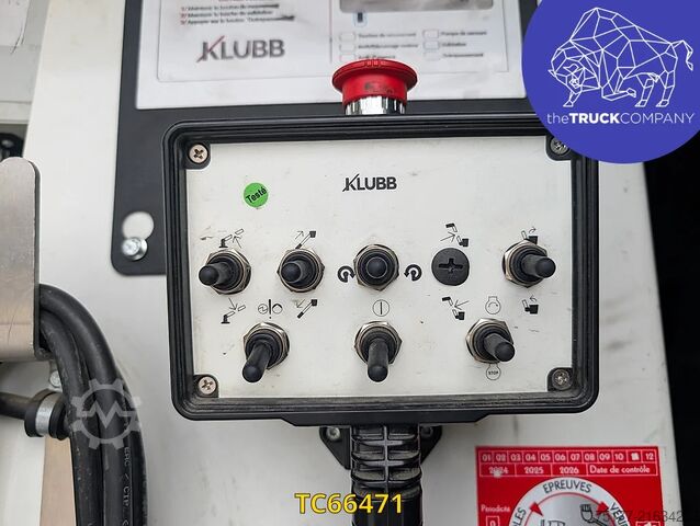 Lifting platform Renault Master 145.35 nacelle