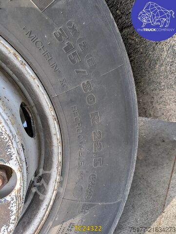 Standard-SZM DAF 85 CF 410