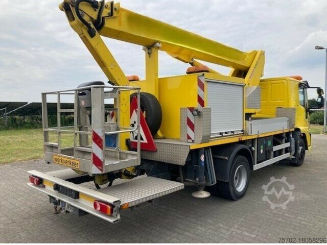 LKW mit Hubarbeitsbühne Iveco ML140E22 mit Wumag Palfinger Arbeitsbühne WT230