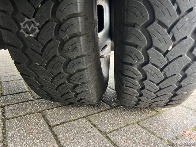 Sandučar IVECO Daily 35C15 Hpi Koffer Ahk Klima Lkw 3,5t Euro4