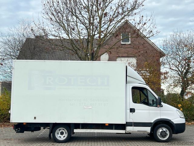 Sandučar IVECO Daily 35C15 Hpi Koffer Ahk Klima Lkw 3,5t Euro4