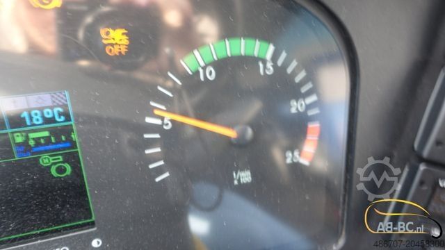 Távolsági autóbusz MERCEDES-BENZ Tourismo 52 Sitze EURO 6