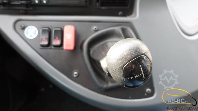 Távolsági autóbusz MERCEDES-BENZ Tourismo 52 Sitze EURO 6