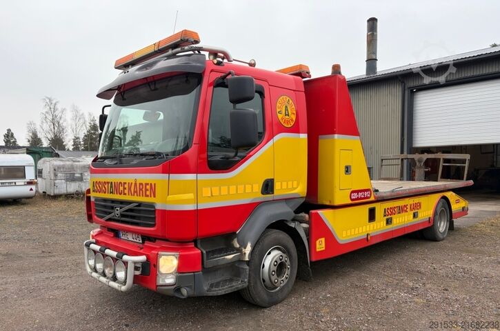 Abschleppwagen Volvo Fl 230 / ASSISTANCE / NEW ENGINE