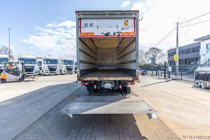 Koffer RENAULT MIDLUM 270 (18t) DXI + Dhollandia