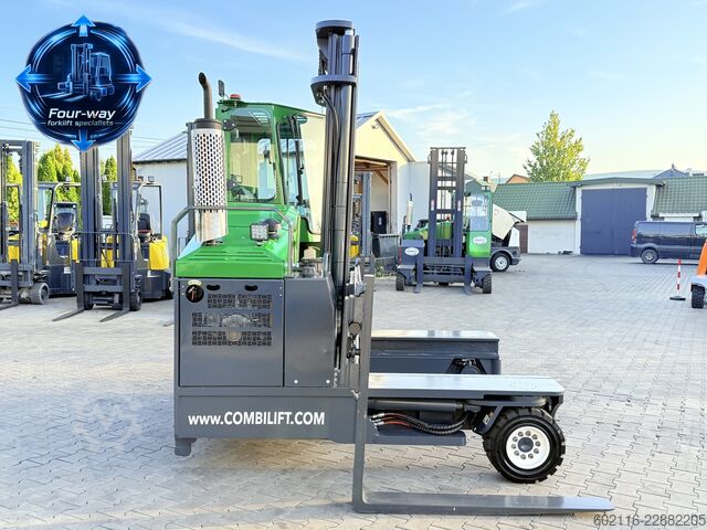 Empilhadeira multidirecional Combilift C4000 GAS DUPLEX 4050 WIDE POSITIONER