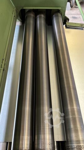 Linha de endireitamento e corte transversal Griebel BRA 1250 x 2,5 mm