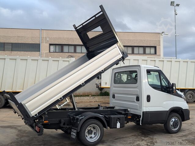 ανατρεπόμενο φορτηγό IVECO 35C16
