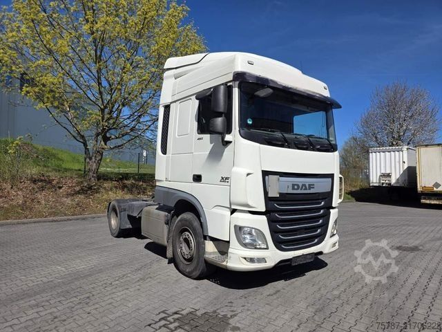 Standardowy ciągnik siodłowy DAF XF 460 Standard + Krone Gardine Coiler Standard