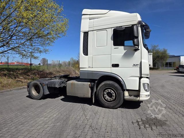 Standardowy ciągnik siodłowy DAF XF 460 Standard + Krone Gardine Coiler Standard