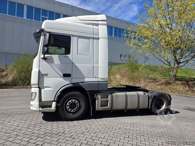 Standardowy ciągnik siodłowy DAF XF 460 Standard + Krone Gardine Coiler Standard
