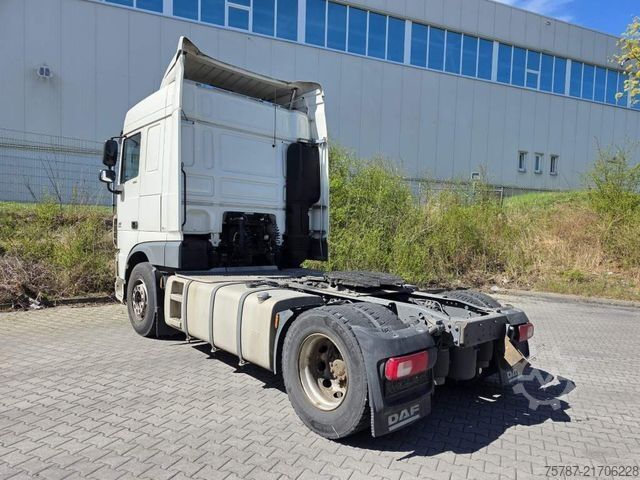 Standardowy ciągnik siodłowy DAF XF 460 Standard + Krone Gardine Coiler Standard