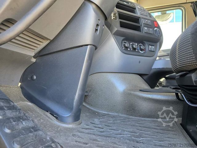 Standardowy ciągnik siodłowy DAF XF 460 Standard + Krone Gardine Coiler Standard