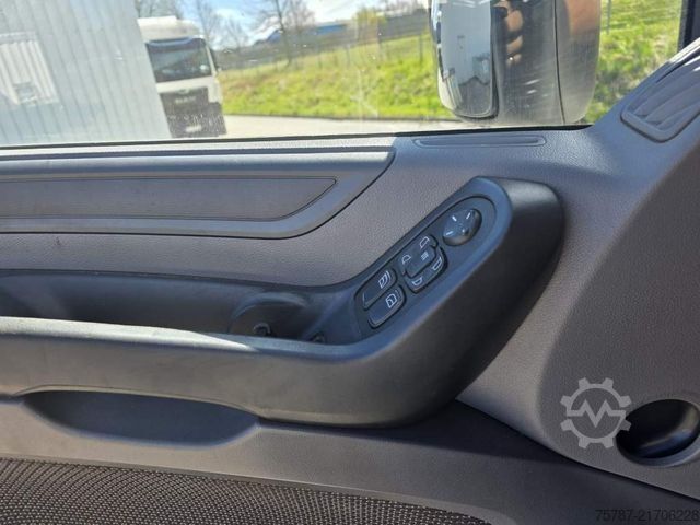 Standardowy ciągnik siodłowy DAF XF 460 Standard + Krone Gardine Coiler Standard