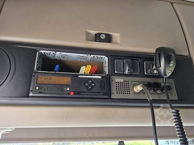 Standardowy ciągnik siodłowy DAF XF 460 Standard + Krone Gardine Coiler Standard