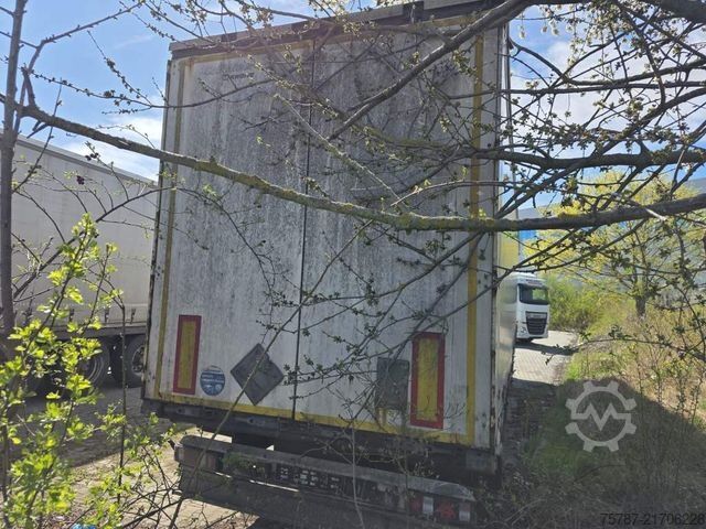 Standardowy ciągnik siodłowy DAF XF 460 Standard + Krone Gardine Coiler Standard