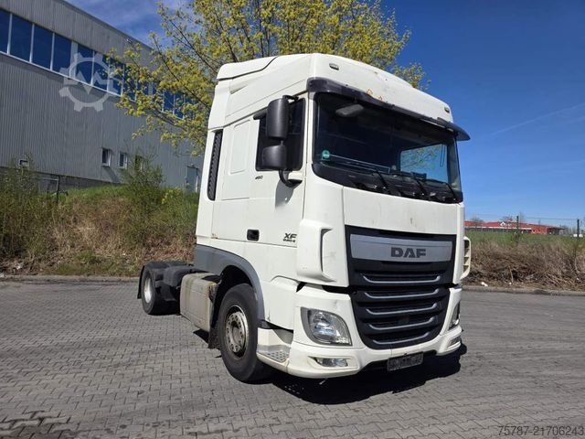 Standardowy ciągnik siodłowy DAF XF 460 SC Stand, ZF Intarder,keine Fehlermeldung
