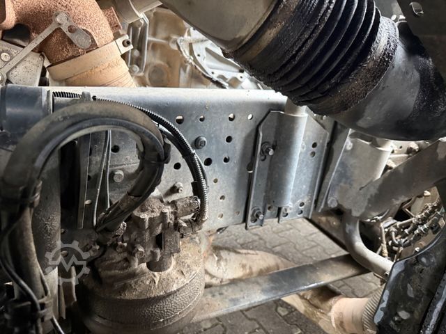 Standardowy ciągnik siodłowy IVECO STRALIS S-WAY 510 AS440S51T/FP Kipphydraulik ADR