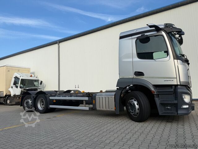 Φορτηγό εναλλασσόμενου αμαξώματος MERCEDES-BENZ MB 2543 LNR 6x2/4 Kamera Standheizung