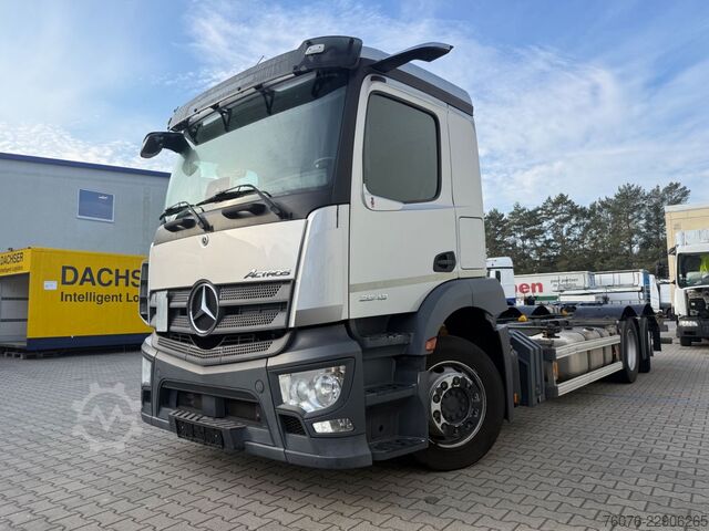 Φορτηγό εναλλασσόμενου αμαξώματος MERCEDES-BENZ MB 2543 LNR 6x2/4 Kamera Standheizung
