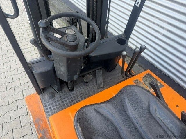 Carretilla eléctrica de 3 ruedas Still R50-15
