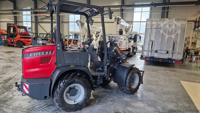 Kerekes rakodó Pitbull X27-45CRT