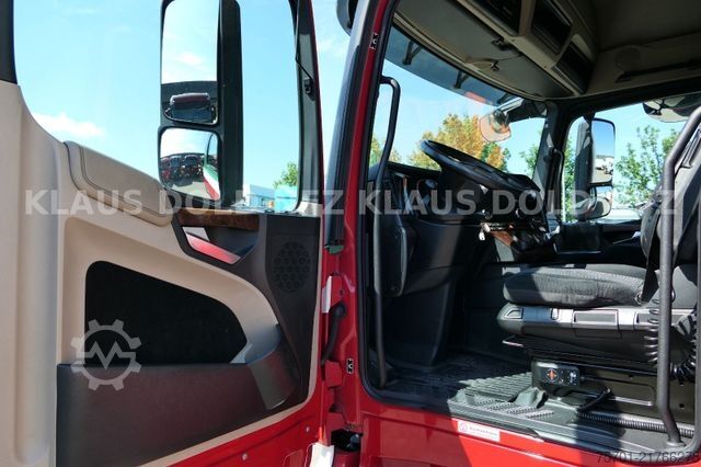 Sandučar kamion MERCEDES-BENZ Actros 1842 Koffer Vollluft LBW Kamera