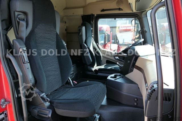 Sandučar kamion MERCEDES-BENZ Actros 1842 Koffer Vollluft LBW Kamera