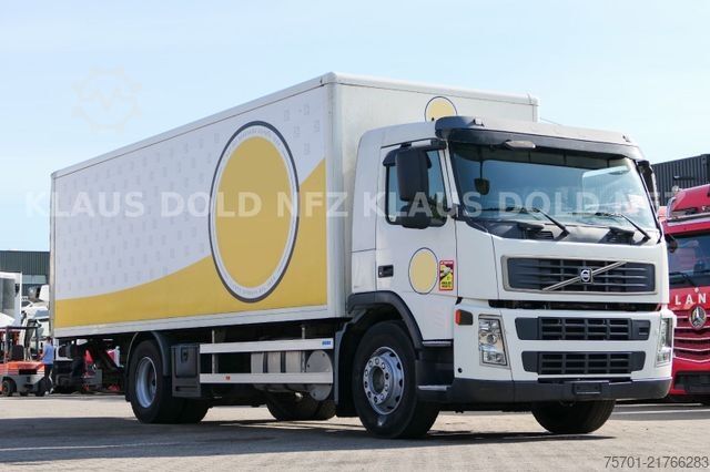 Dobozos teherautó VOLVO FM 9-260 Koffer Kamera LBW