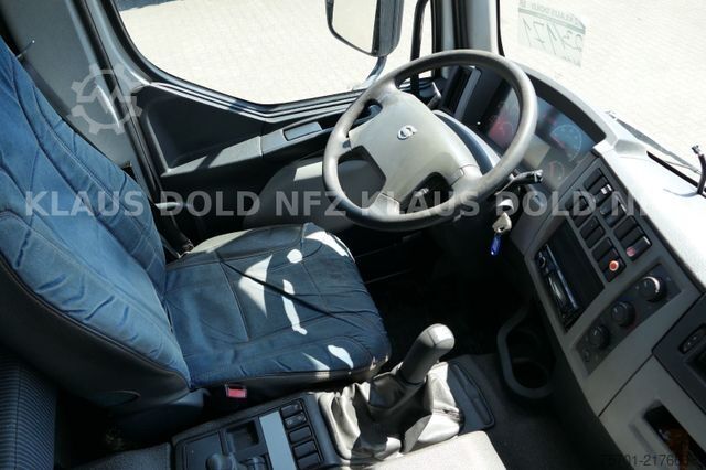 Skåpbil VOLVO FE 300 Koffer XL-Tank LBW Euro 5