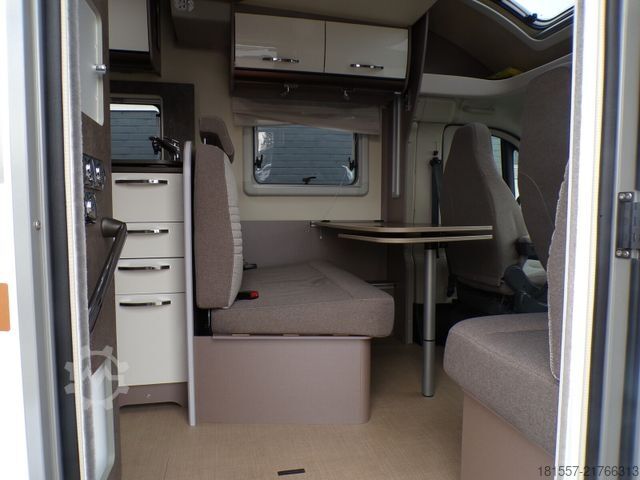 Halvintegrerad husbil BÜRSTNER Lyseo TD 690 G Harmony Line, Backofen, Navi