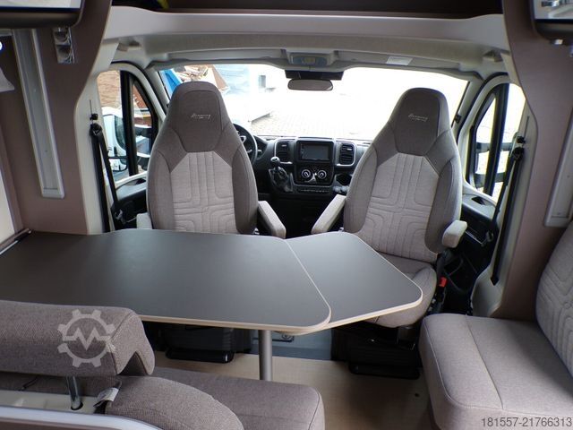 Halvintegrerad husbil BÜRSTNER Lyseo TD 690 G Harmony Line, Backofen, Navi