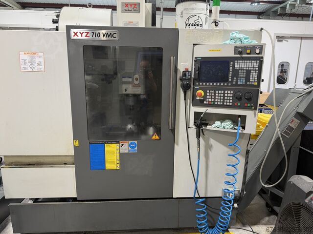 Verticale bewerkingscentrum XYZ Machine Tools 710