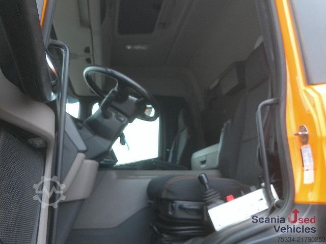 Τρίπλευρο ανατρεπόμενο φορτηγό Scania P 450 B4x4HZ ALLRAD HIAB X-HIDUO 108 E-3U