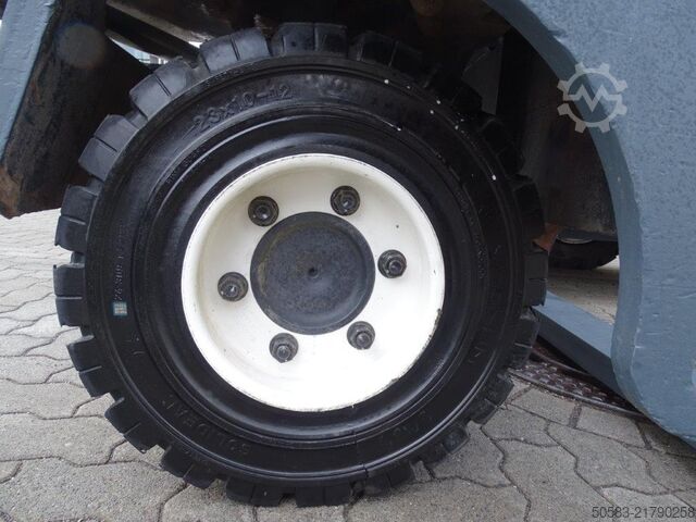 Vier-weg zijlader Combilift C8000