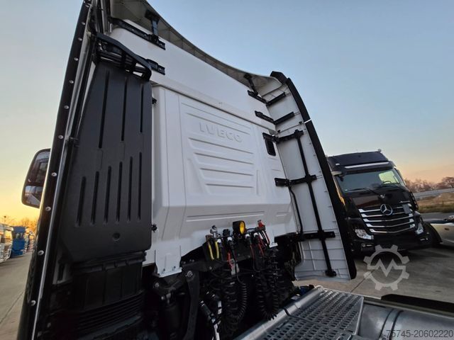 Standardowy ciągnik siodłowy IVECO S-WAY 490 * RETARDER * 2X TANK * ACC * TOP